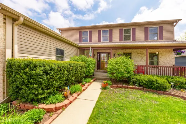 621 Red Spruce TRL, Lake Villa, IL 60046