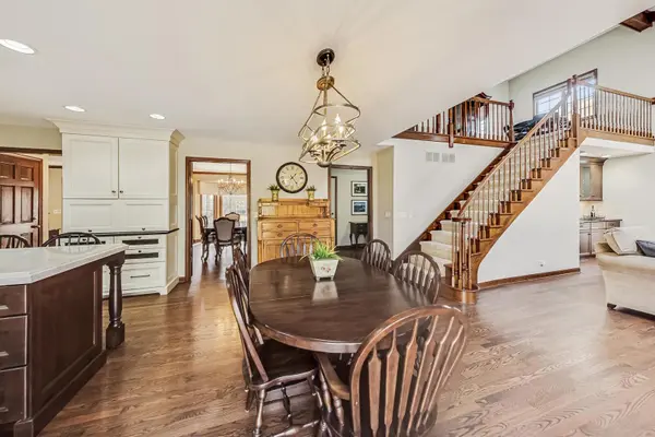 705 Chesterfield AVE, Naperville, IL 60540
