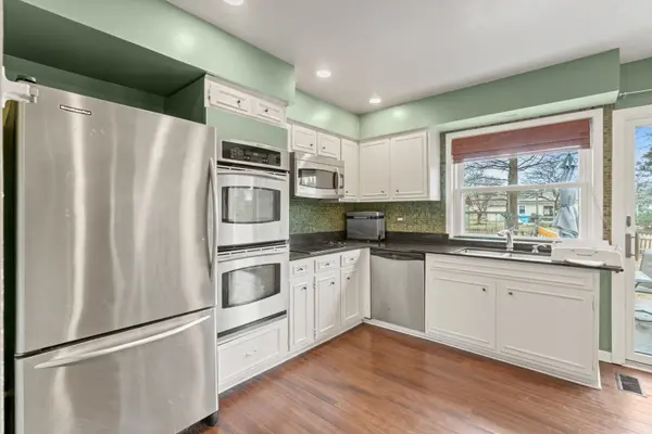 1012 N Goldengate LN, Palatine, IL 60067