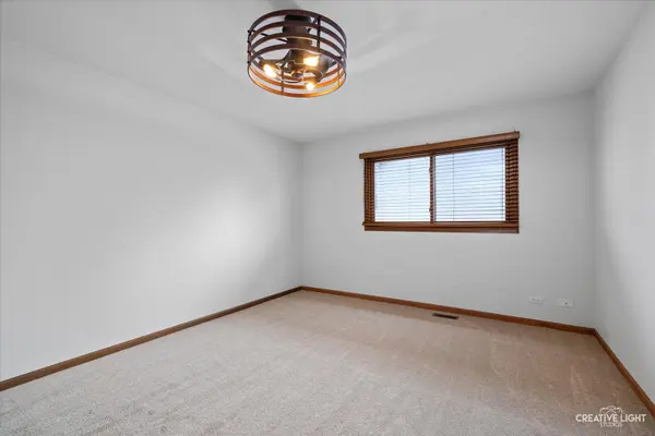 611 Woodchuck TRL, Oswego, IL 60543