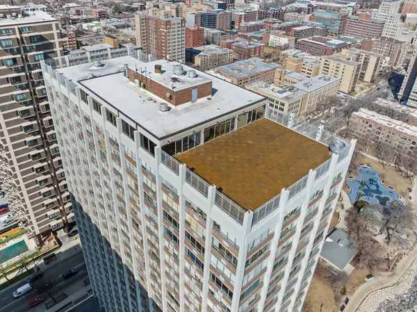 6171 N Sheridan RD #1908 Chicago, IL 60660