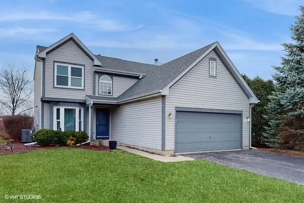 1671 Cumberland Pkwy, Algonquin, IL 60102