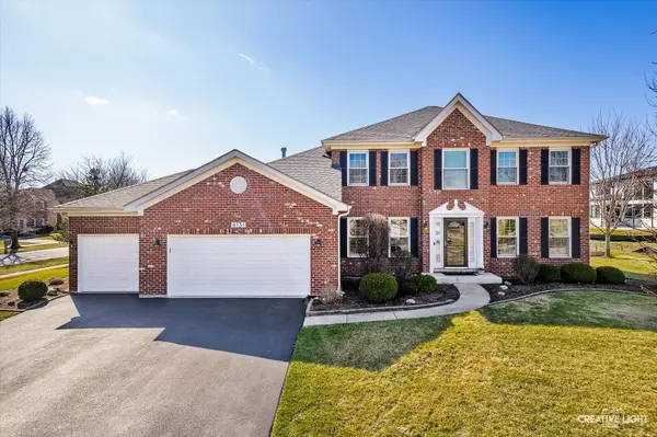 4131 Alfalfa LN, Naperville, IL 60564