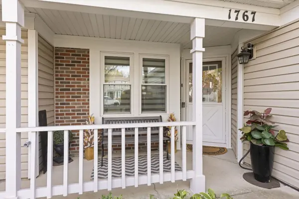 1767 VERMONT DR #1767, Elk Grove Village, IL 60007