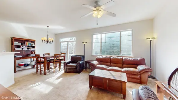 2925 Talaga DR, Algonquin, IL 60102