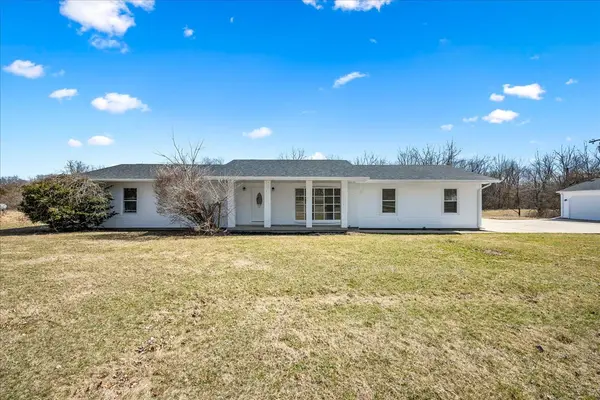 29841 N 1728 East RD, Alvin, IL 61811