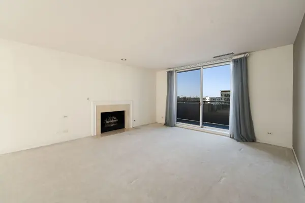 4545 W Touhy AVE #612, Lincolnwood, IL 60712