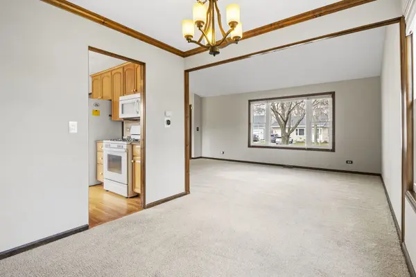 425 harbor TER, Bartlett, IL 60103