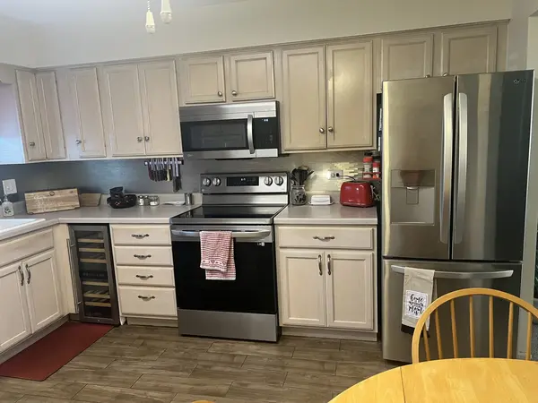 7301 Dunwood CT #114, Fox Lake, IL 60020