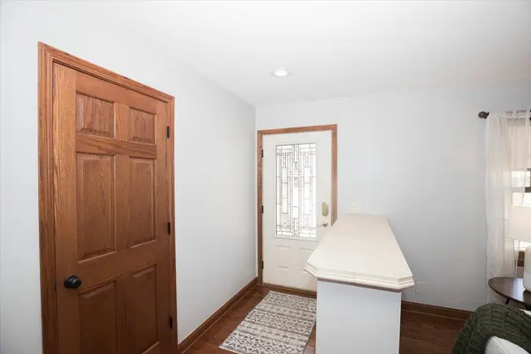 312 Basswood DR, Naperville, IL 60540