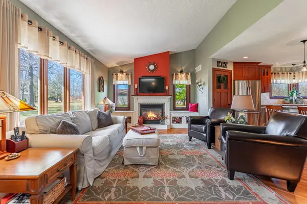 6236 Cotswold LN, Cherry Valley, IL 61016