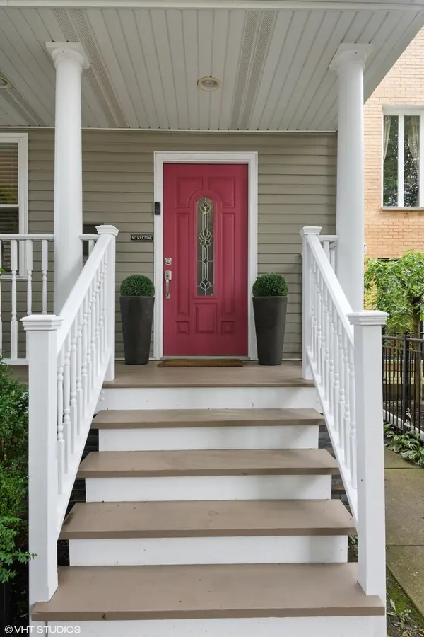 2142 W Wellington AVE, Chicago, IL 60618