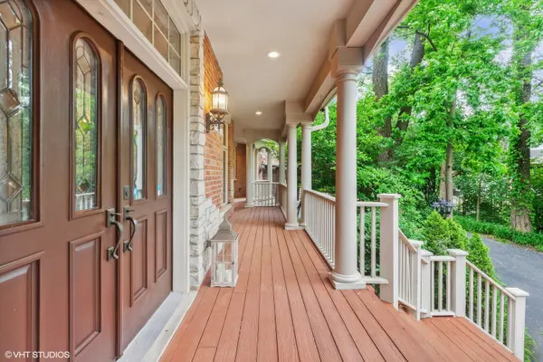 423 Shadow Creek CT, Naperville, IL 60540