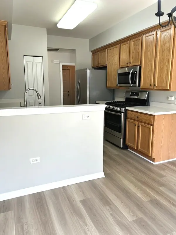 3186 Bromley LN, Aurora, IL 60502