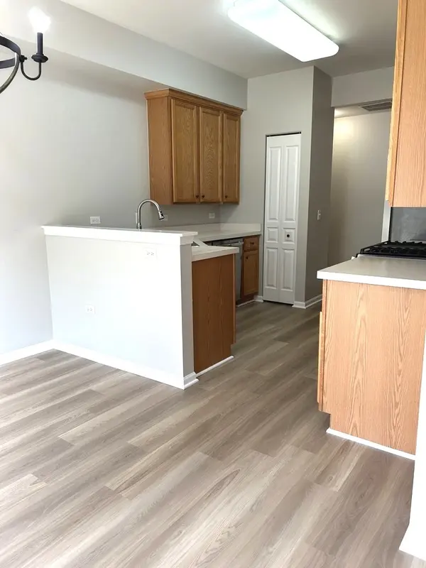 3186 Bromley LN, Aurora, IL 60502