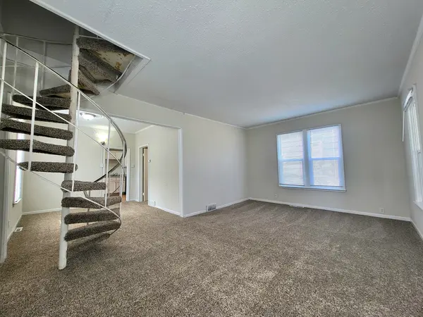 2812 Elizabeth AVE, Zion, IL 60099