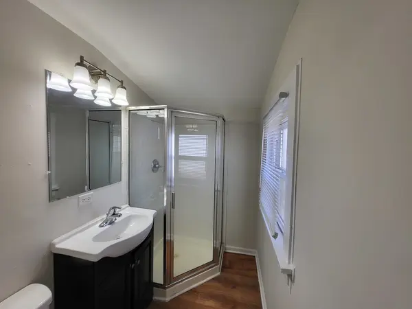 2812 Elizabeth AVE Zion, IL 60099
