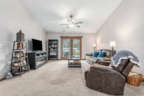 2504 Par Four CT #2504 Joliet, IL 60436