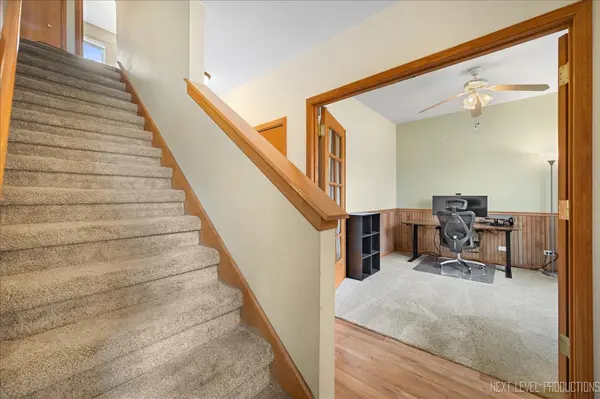 522 Red Tail LN, Yorkville, IL 60560