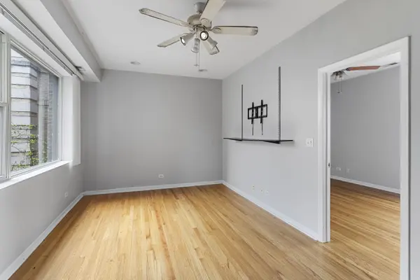 4851 N Harding AVE #2, Chicago, IL 60625
