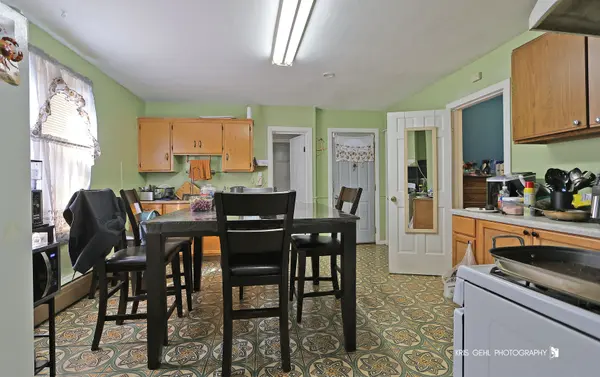 824 S Jackson ST, Waukegan, IL 60085