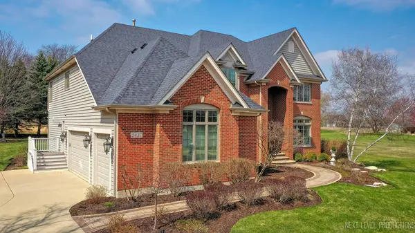 2437 Bird LN, Batavia, IL 60510