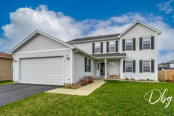 694 Chippewa CIR, Round Lake Heights, IL 60073