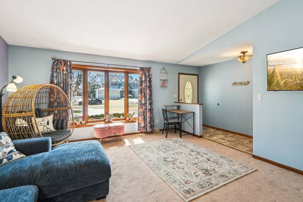 920 W Mckinley RD, Ottawa, IL 61350