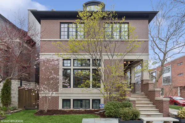 1900 W Bradley PL, Chicago, IL 60613