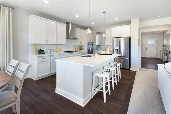 369 West Point CIR, Algonquin, IL 60102