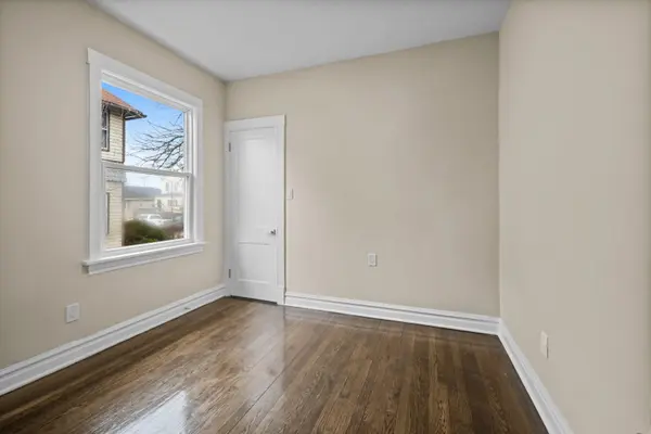 11212 S Hermosa AVE Chicago, IL 60643