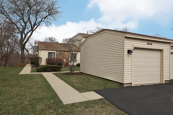 1634 Vermont DR, Elk Grove Village, IL 60007