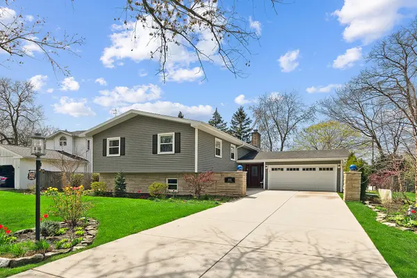 5832 Lenox RD, Lisle, IL 60532
