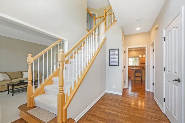 5311 Bundle Flower CT, Naperville, IL 60564