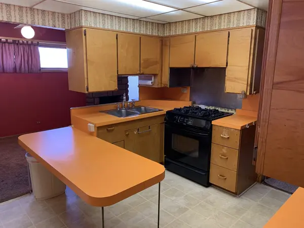 406 W White Oak ST, Arlington Heights, IL 60005