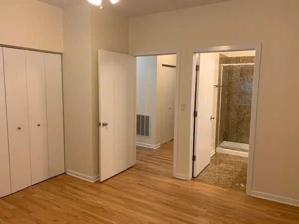 4646 N Beacon ST #G04, Chicago, IL 60640