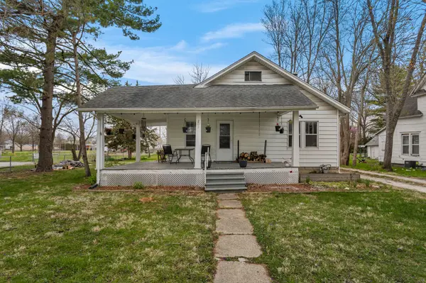 203 S Market ST, Bondville, IL 61815