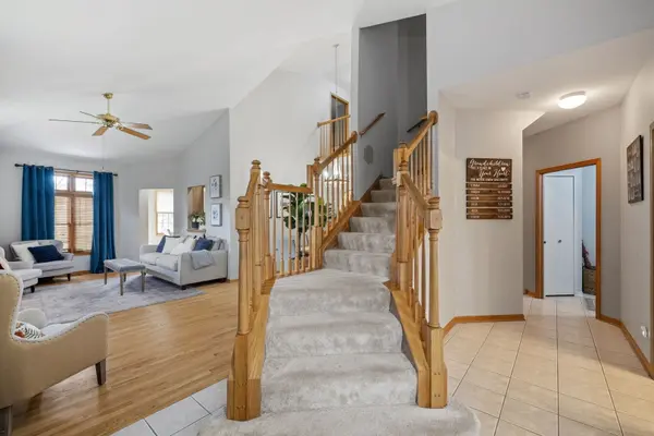 6189 Princeton LN, Palos Heights, IL 60463