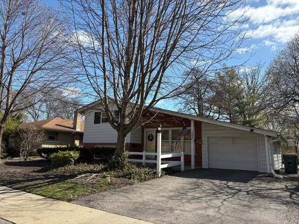 107 S Dwyer AVE, Arlington Heights, IL 60005