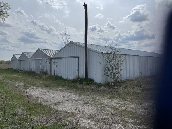 15212 IL 92 HWY, Walnut, IL 61376