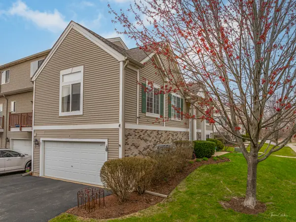 145 ENCLAVE CIR #A, Bolingbrook, IL 60440