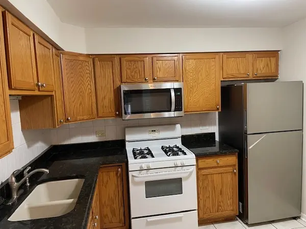 1577 Jill CT #109, Glendale Heights, IL 60139