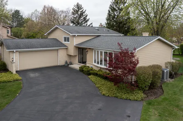 1462 Hemlock Knoll TER, Northbrook, IL 60062