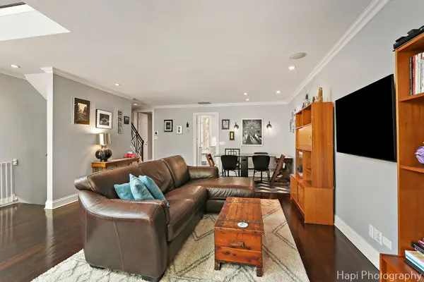 1340 N Sutton PL, Chicago, IL 60610