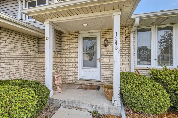 1248 W Byron AVE, Addison, IL 60101