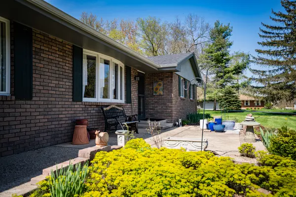 5968 E Bradley RD, Byron, IL 61010