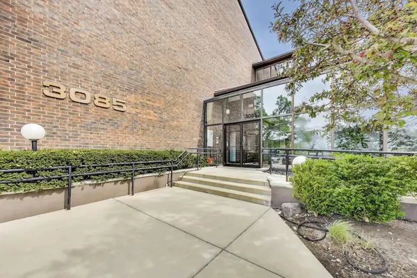 3085 Pheasant Creek DR #114, Northbrook, IL 60062