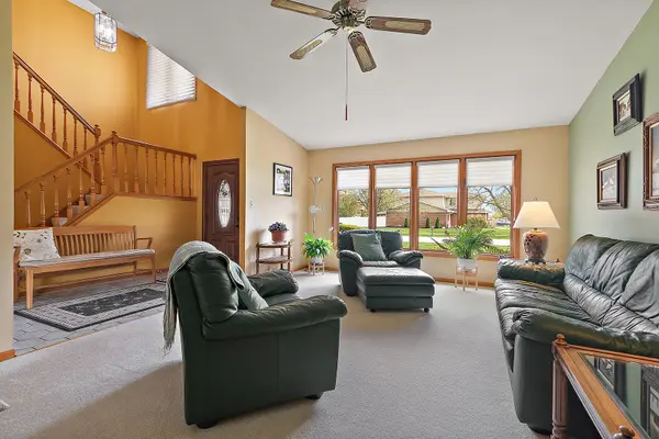 17130 Inverness DR, Tinley Park, IL 60487
