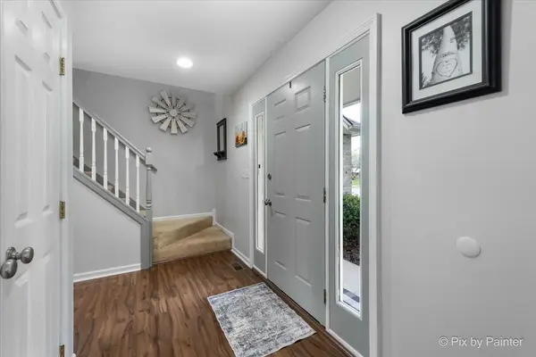 735 Churchill LN, Oswego, IL 60543