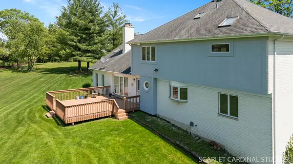 7 Morgan CT, Burr Ridge, IL 60527